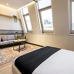 Upside 4*