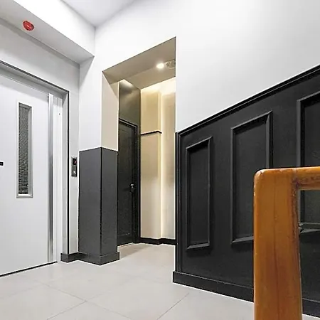 Upside Apartmanhotel