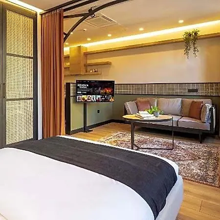Aparthotel Upside