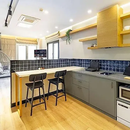 Upside 4* Istanbul
