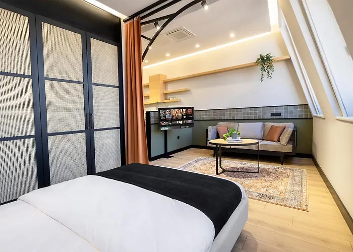 Aparthotel Upside 4*