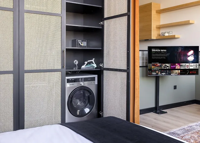 Upside Aparthotel 4*